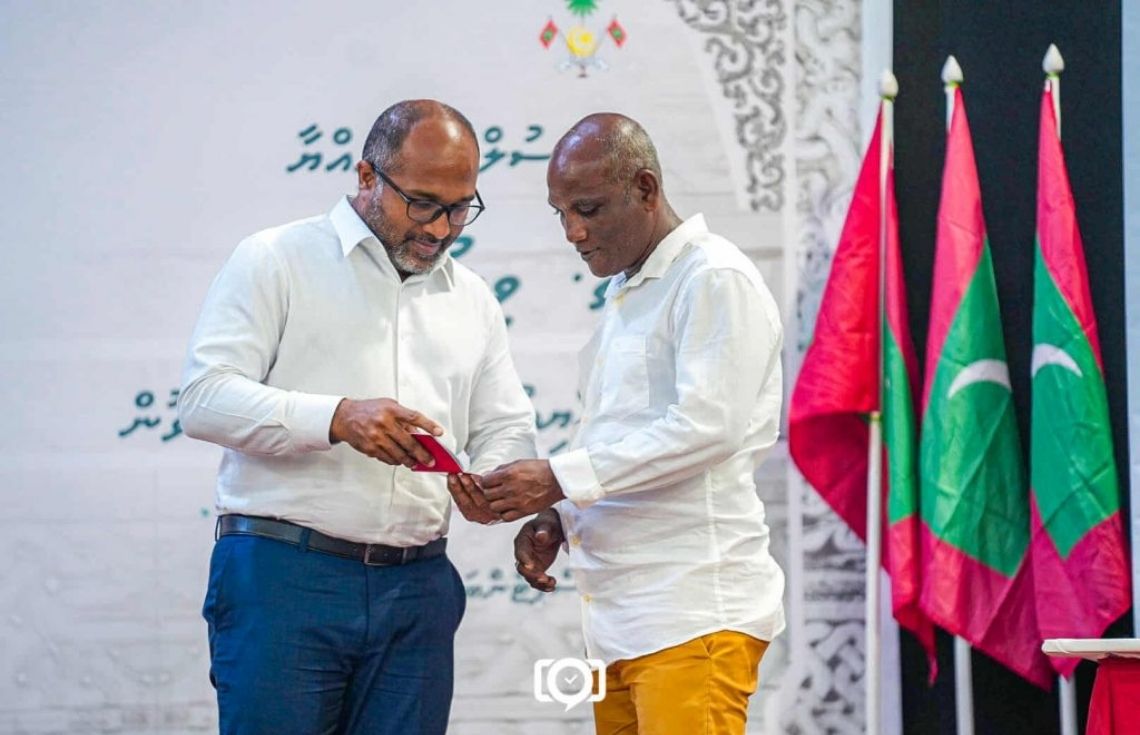 ވިލުފުށީގައި ޕާސްޕޯޓްގެ ޚިދުމަތް ރަސްމީކޮށް ފަށައިފި