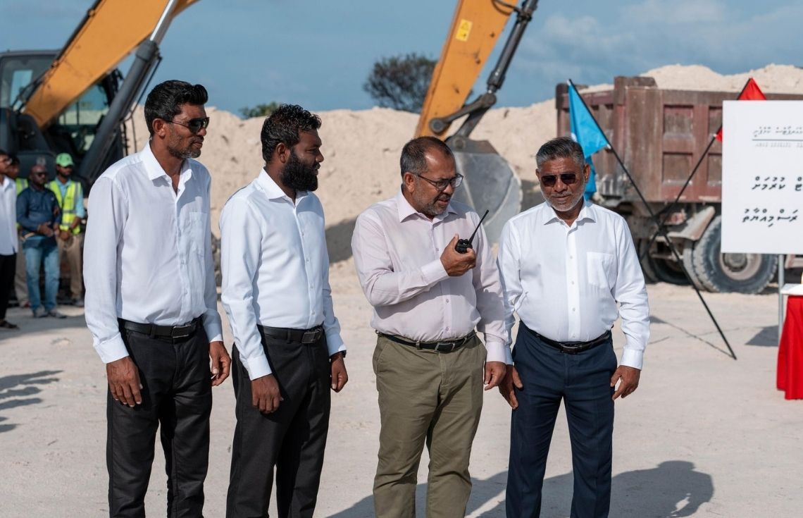 ތ. ވިލުފުށީގައި އެއަރޕޯޓް ތަރައްޤީކުރުމުގެ ޢަމަލީ މަސައްކަތް ފަށައިފި