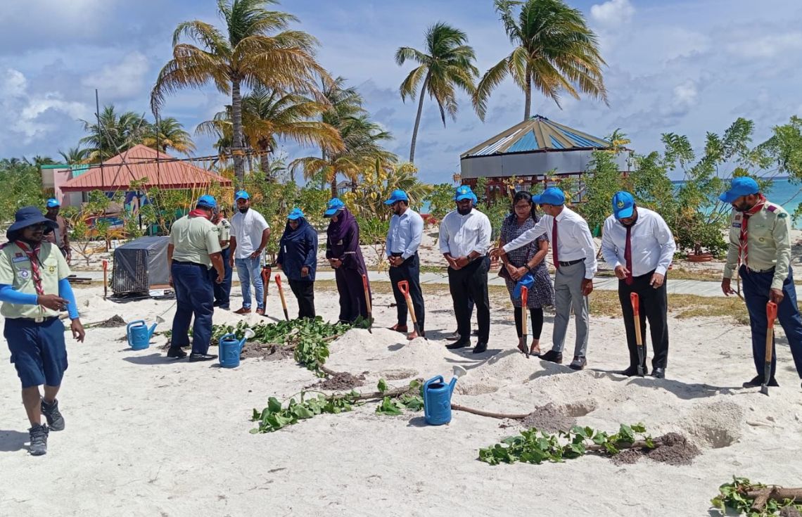 ކުޑަގިރީގައި ސްކައުޓް ކުދީން 500 ގަސް އިންދައިފި