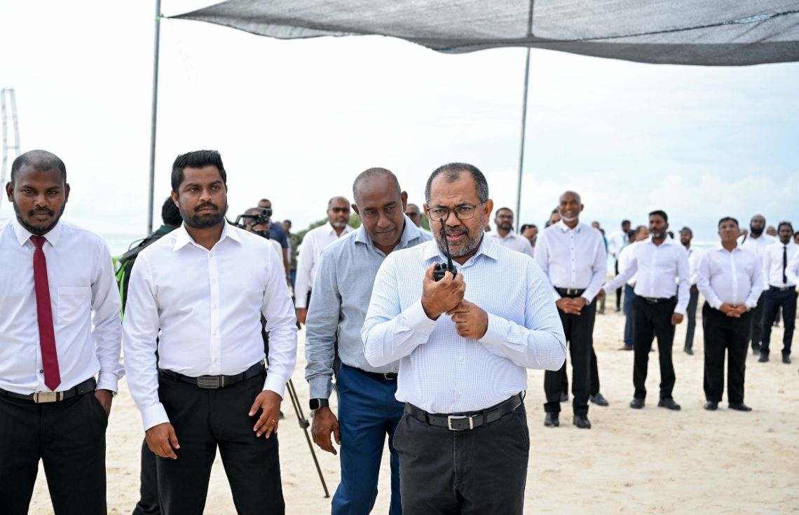 ގާދިއްފުށީ ބަނދަރު ތަރައްޤީކުރުމުގެ މަޝްރޫޢުގެ ޢަމަލީ މަސައްކަތް ފަށައިފި