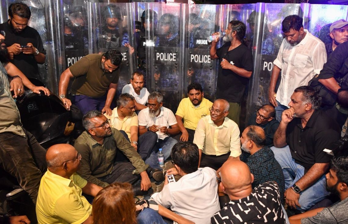 ރޭގެ އެއްވުމަކީ އެމްޑީޕީއިން ވަކާލާތުކުރަމުންދާ އަސާސްތައް ނެގެހެއްޓުމުގައި، އެޕާޓީ ފެއިލްވެފައިވާ ކަމުގެ ހެއްކެއް: ނައިބުރައީސް