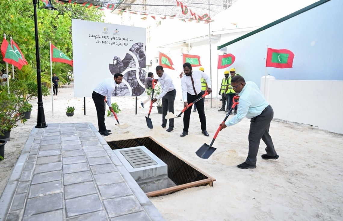 އދ. މަހިބަދޫގެ މަގުތައް ޒަމާނީ ފެންވަރަށް ތަރައްޤީކުރުމުގެ ދެވަނަ ފިޔަވަހީގެ މަސައްކަތް ފަށައިފި