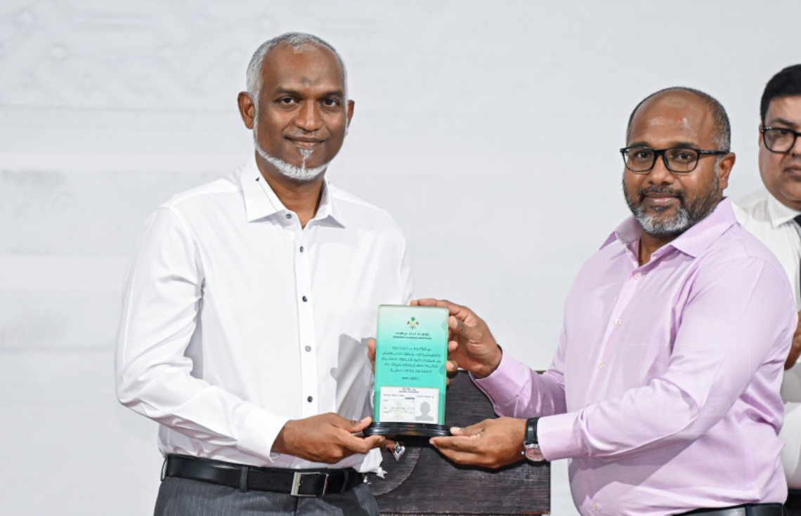 އައިޑީ ކާޑާއި ޕާސްޕޯޓުގެ ޚިދުމަތް މުޅި ރާއްޖެއަށް ފުޅާކުރުމުގެ ވަޢުދުފުޅު ތަންފީޒުކޮށް ނިންމަވައިފި