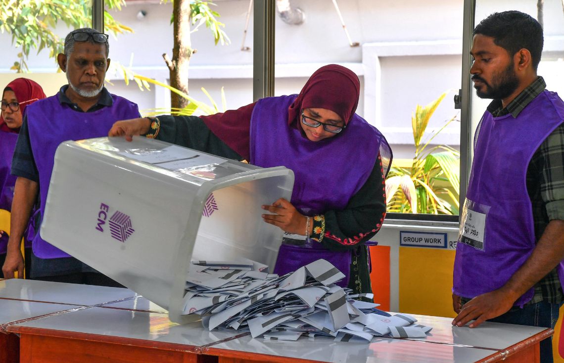 އައްޑޫ ކައުންސިލާ ގުޅޭ ވޯޓުގެ އޮބްޒާވަރަކަށް ވުމަށް އެދި ފޯމު ހުށަހެޅުމަށް ހުޅުވާލައިފި
