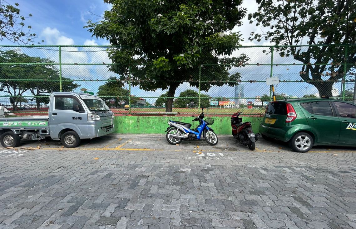 ހަތަރު ފުރޮޅުލީ އުޅަނދު ޕާކްކުރުމަށް ޚާއްޞަ ކޮށްފައިވާ ޒޯންތަކުގައި ޕާކްކޮށްފައިވާ ސައިކަލްތައް ޓޯކުރާނެ: ފުލުހުން