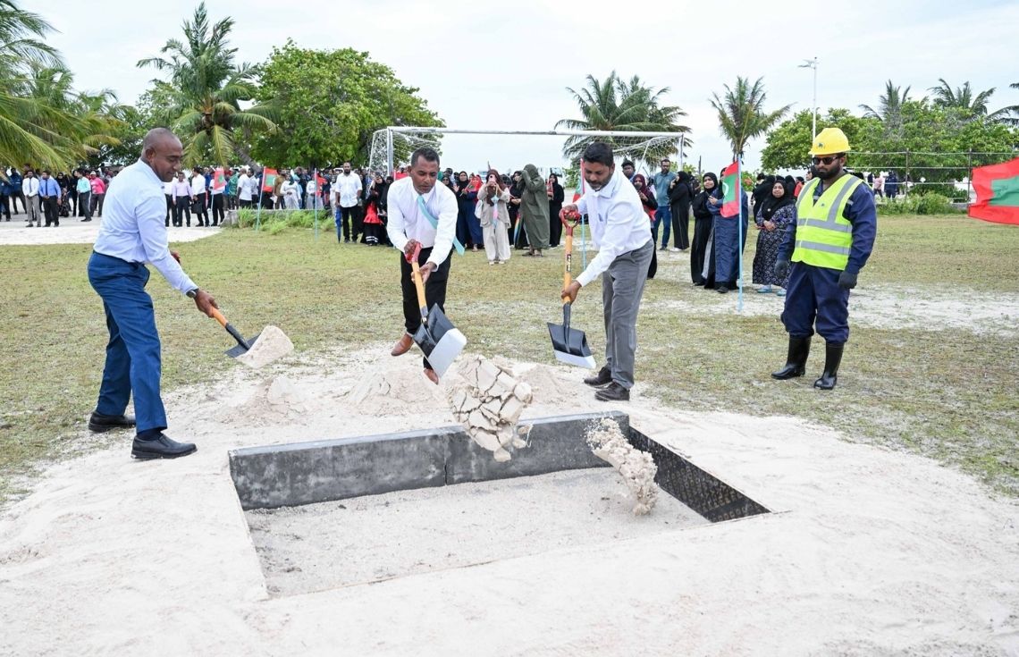 ލ. މާވަށު ވޮލީކޯޓު ތަރައްޤީކުރުމުގެ ޢަމަލީ މަސައްކަތް ފަށައިފި