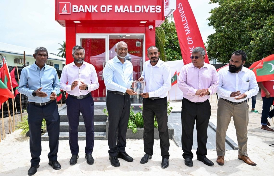 ލ. މުންޑޫގައި ޤާއިމުކުރި އޭޓީއެމްގެ ޚިދުމަތް ރައީސް އިފްތިތާޙުކޮށްދެއްވައިފި