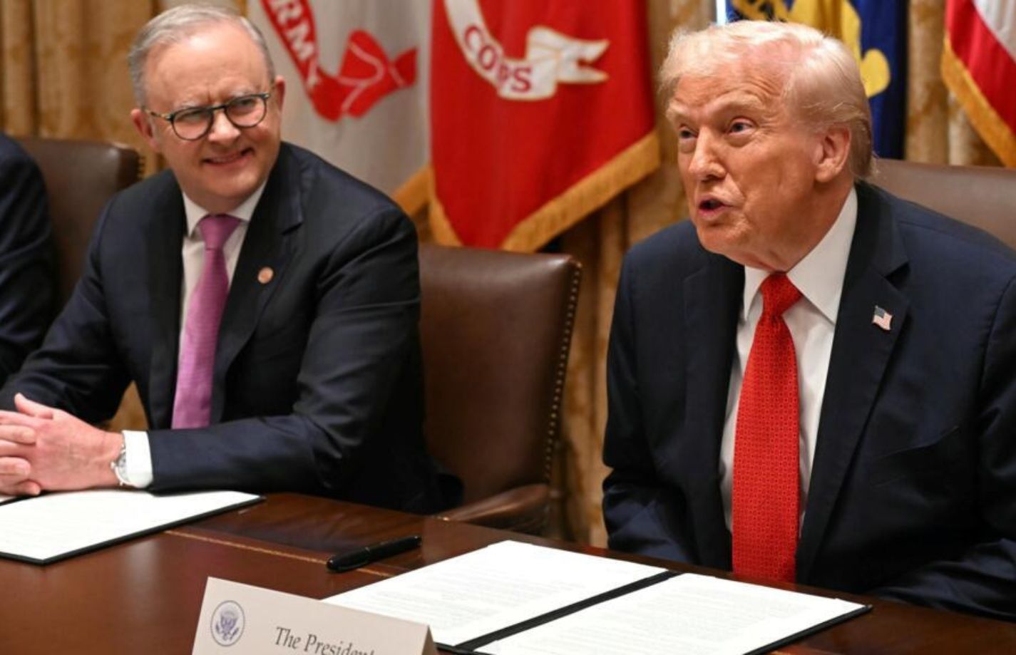 އޮސްޓްރޭލިއާގެ ސަފީރާދިމާލަށް ޓްރަމްޕް ވިދާޅުވީ " ތިބޭފުޅާ ހަމަ އެއްގޮތަކަށްވެސް ކަމަކުނުދޭ"!