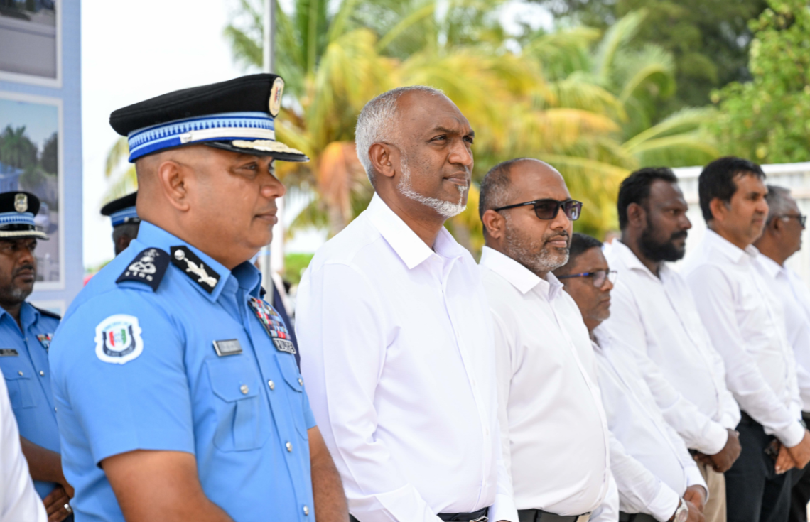 ރާއްޖޭގެ ހުރިހާ ރަށެއްގައި ފުލުހުންގެ ޚިދުމަތް ޤާއިމްކުރުމަށް ވެވަޑައިގެންނެވި ވަޢުދު ފުއްދަވައިފި