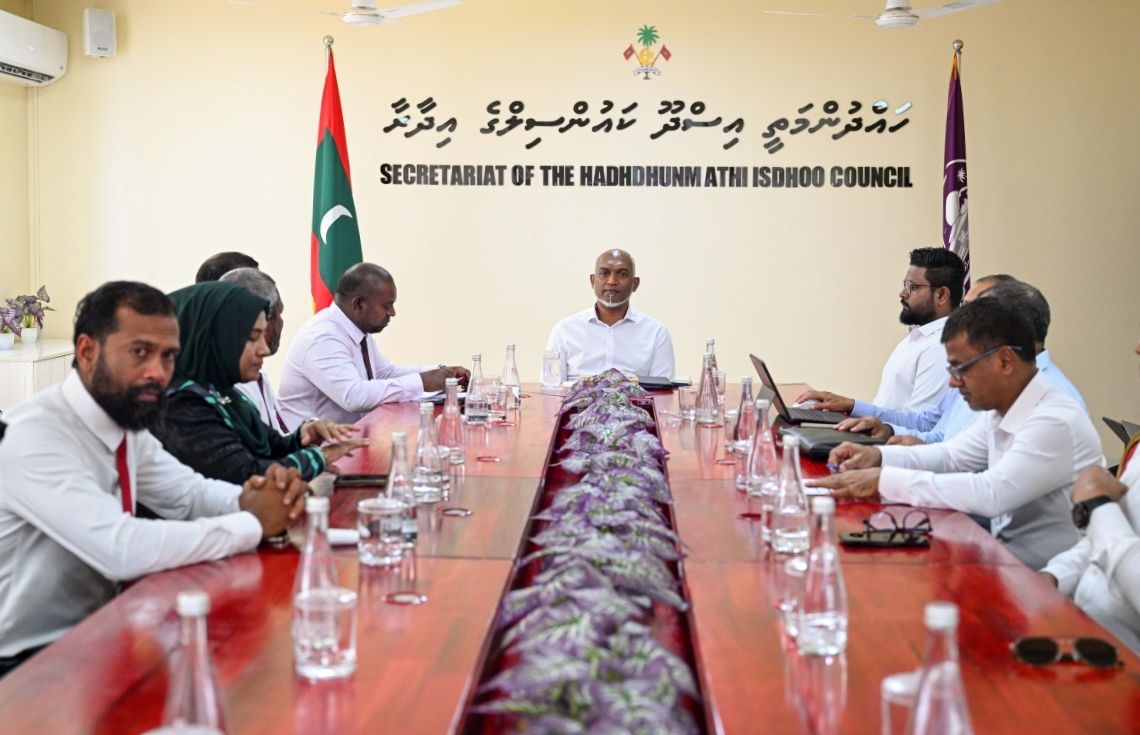 ރައީސުލްޖުމްހޫރިއްޔާ، އިސްދޫ ކައުންސިލާއި ބައެއް މުއައްސަސާތަކުގެ އިސްވެރިންނާއި ބައްދަލުކުރައްވައިފި