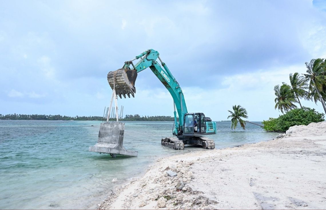 ލ. ކަލައިދޫ-ދަނބިދޫ ކޯޒްވޭގެ ޢަމަލީ މަސައްކަތް ފަށައިފި