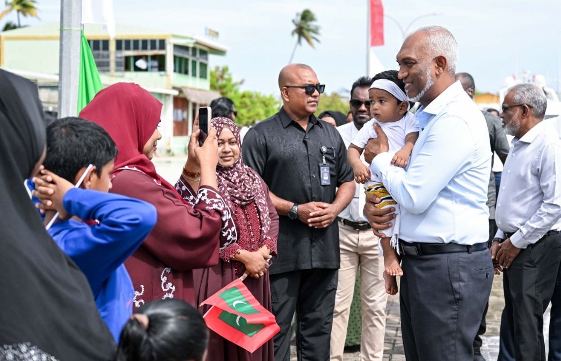 ހައްދުންމަތީގެ 11 ރަށަކަށް ކުރެއްވި ދަތުރުފުޅު ނިންމަވާލެއްވުމަށްފަހު ރައީސް މާލެ ވަޑައިގެންފި
