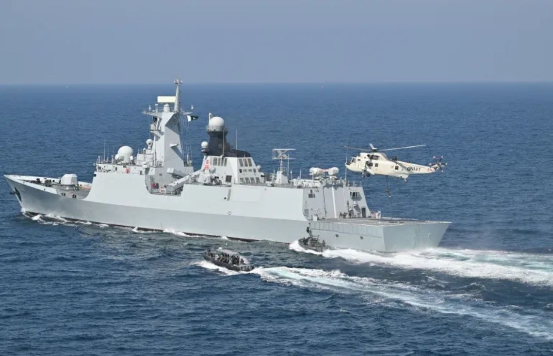 ޕާކިސްތާނުގެ ނޭވީން އެއް ބިލިއަން ޑޮލަރުގެ މަސްތުވާތަކެތި އަތުލައިގެންފި