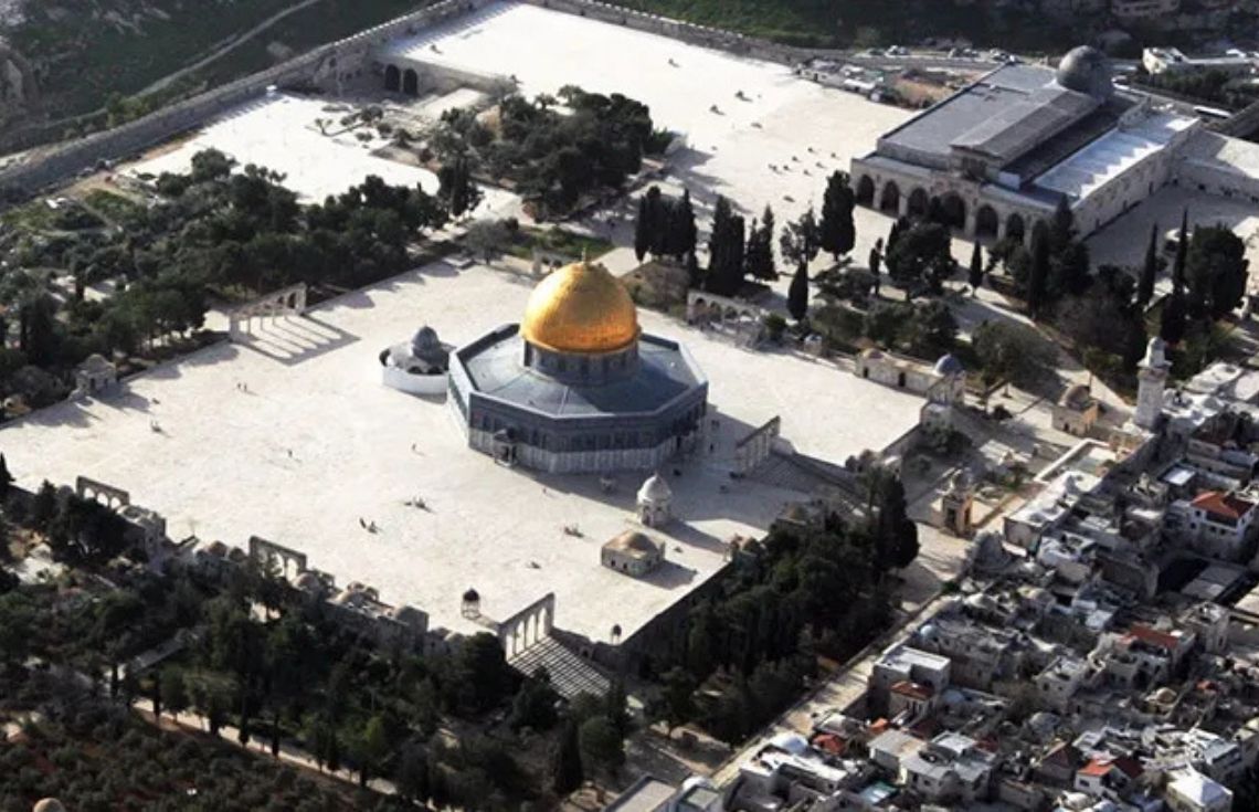 މަސްޖިދުލް އަޤްޞާގެ ބައެއް ތަންތަން ވެއްޓިދާނެ ކަމުގެ އިންޒާރު ޤުދުސްގެ ގަވަރުނަރު ދެއްވައިފި