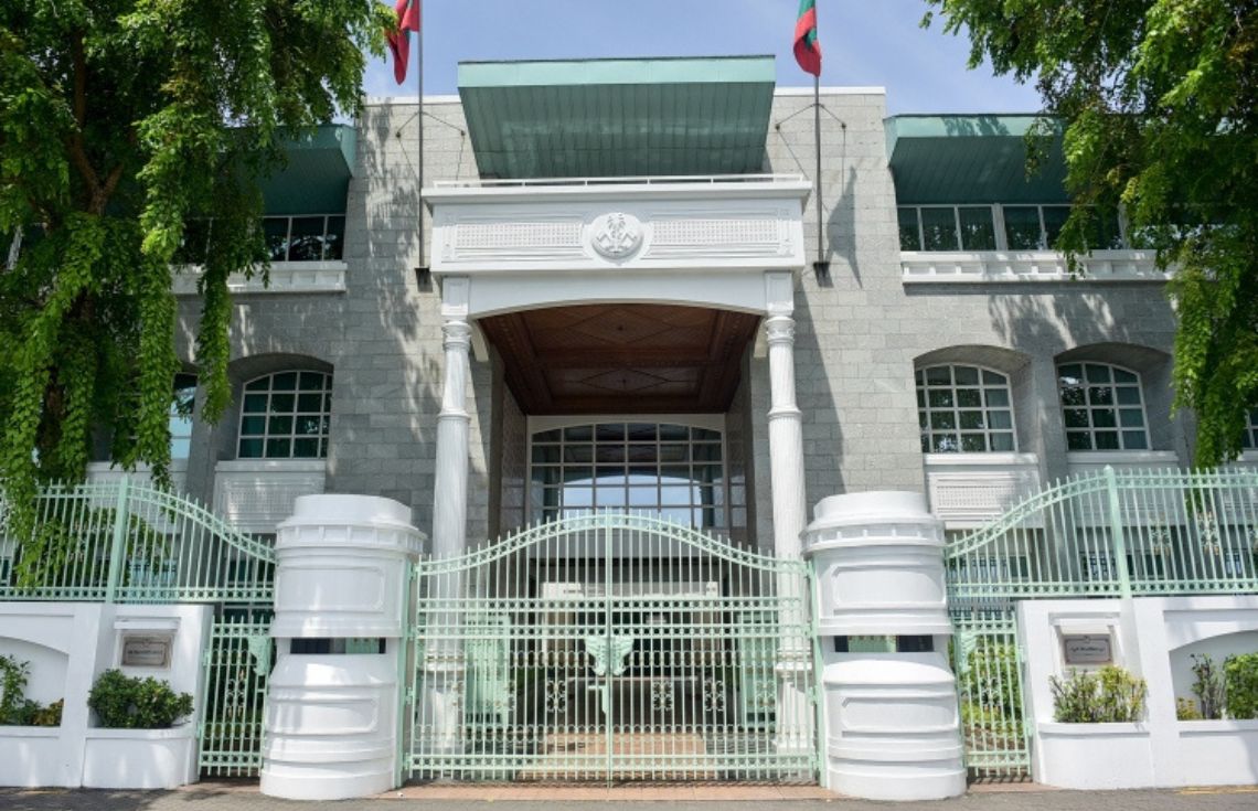 ނޮވެމްބަރ 2 ވާ އާދިއްތަ ދުވަހަކީ ބަންދު ދުވަހެއް ގޮތުގައި ހަމަޖައްސައިފި