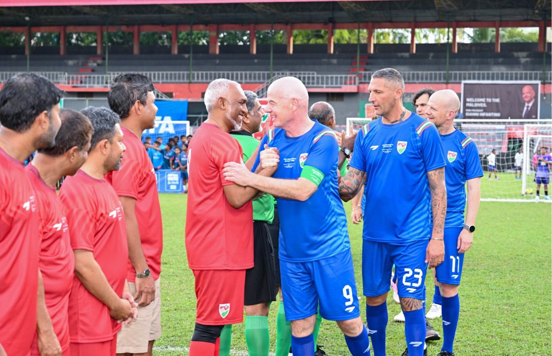 އިންފަންޓީނޯއާއެކު ކުރިއަށްގެންދިޔަ ފުޓްބޯޅަ ފެސްޓިވަލުގައި ރައީސް ބައިވެރިވެވަޑައިގެންފި