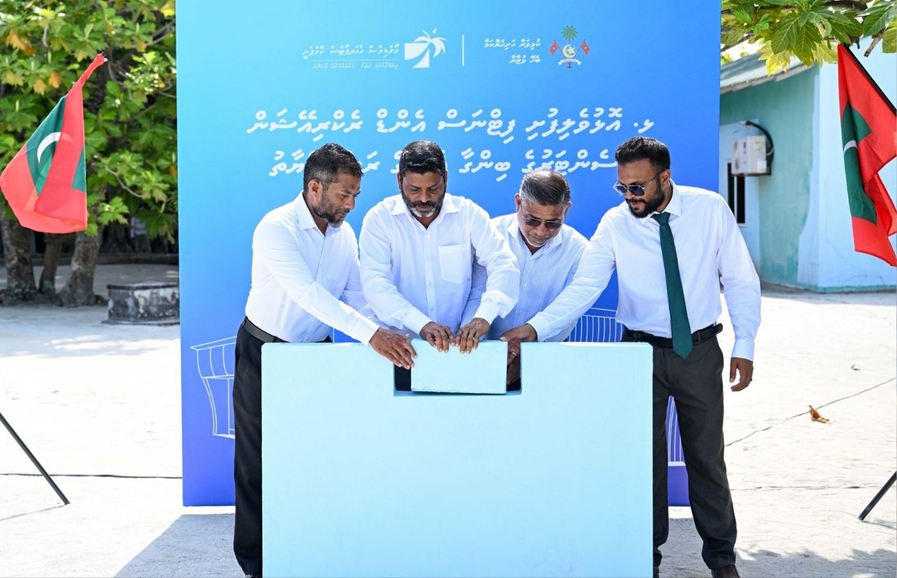 ޅ. އޮޅުވެލިފުށީގައި އަލަށް އިމާރާތްކުރާ ފިޓްނަސް އެންޑް ރެކްރިއޭޝަން ސެންޓަރުގެ ބިންގާއަޅައިފި