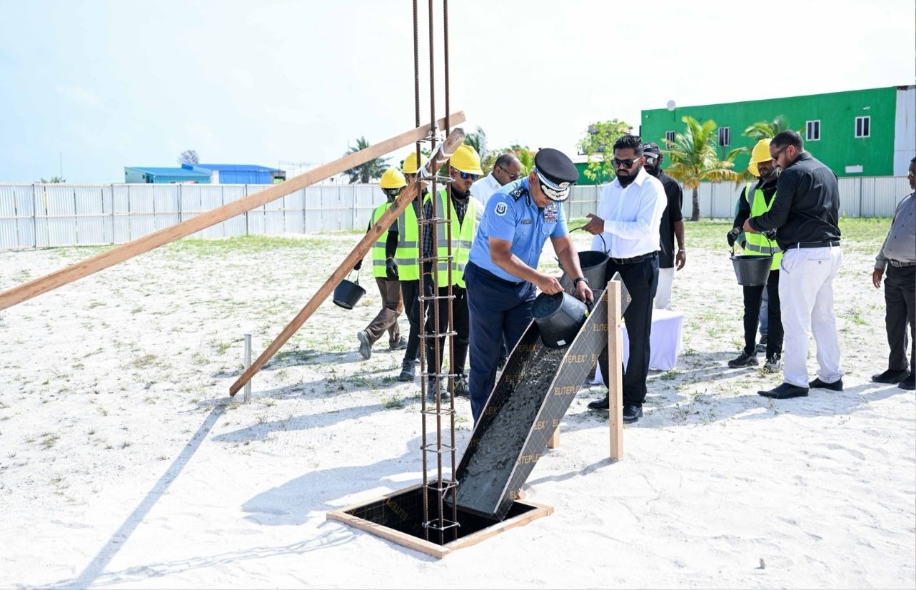 ހިންނަވަރުގައި އިމާރާތްކުރާ ފުލުހުންގެ މަރުކަޒުގެ ޢަމަލީ މަސައްކަތް ފަށައިފި