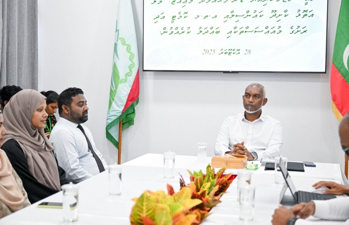 ރައީސުލްޖުމްހޫރިއްޔާ، ކާށިދޫ ކައުންސިލާއި ބައެއް މުއައްސަސާތަކުގެ އިސްވެރިންނާ ބައްދަލުކުރައްވައިފި