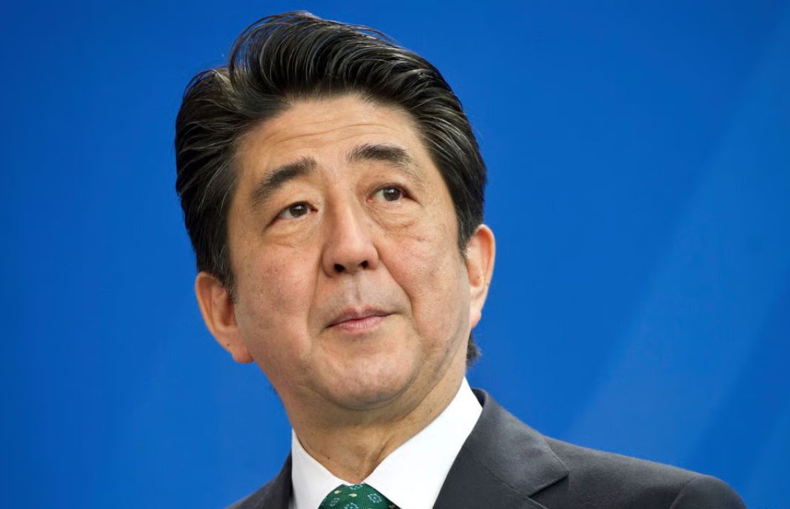 ޖަޕާނުގެ ކުރީގެ ބޮޑުވަޒީރު އަވަހާރަކޮށްލި ކަމަށް ތުހުމަތުކުރެވޭ މީހާ ކުށަށް އިޢުތިރާފުވެއްޖެ