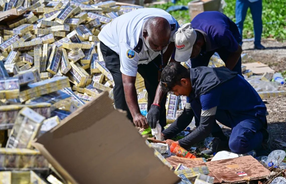 ބޮންޑުން ސިންގިރޭޓު ނެރުނު މައްސަލަ: 47 މިލިޔަން ރުފިޔާ ދެއްކުމަށް ސިވިލް ކޯޓުގެ ޙުކުމް!