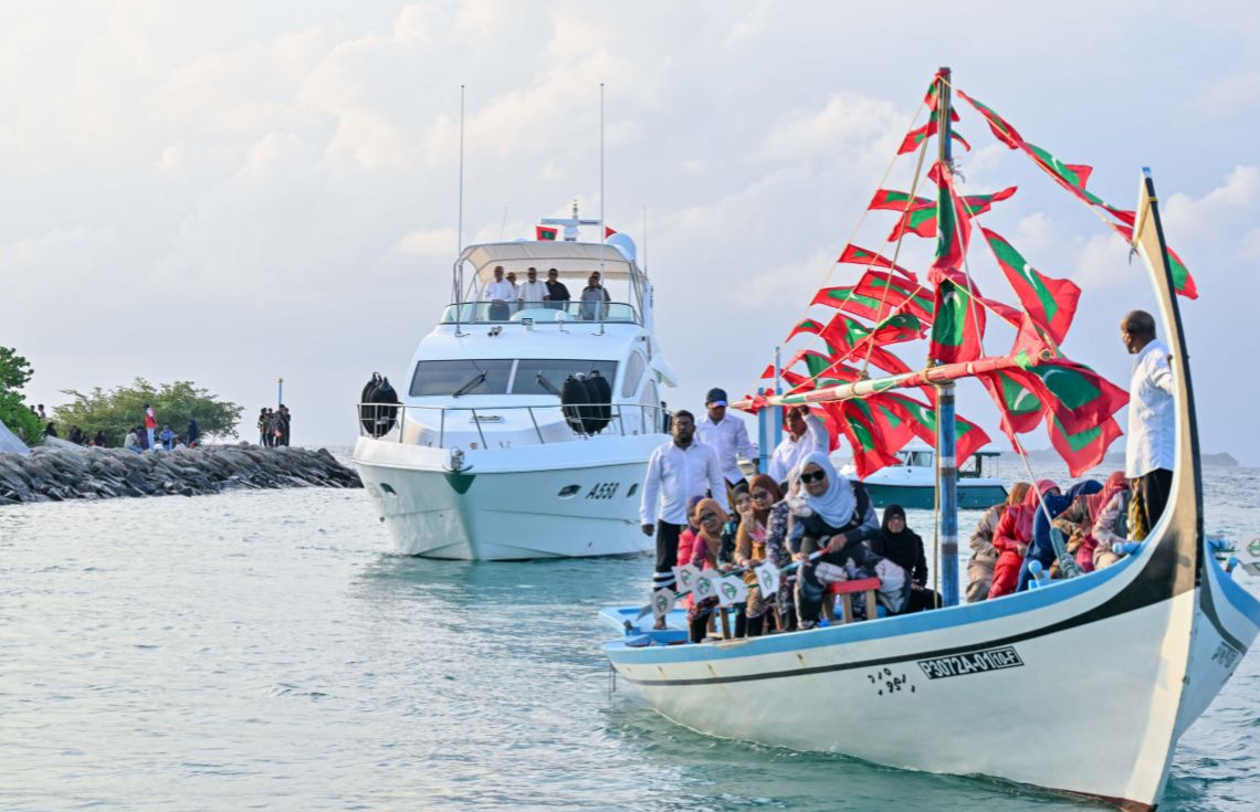 ތާރީޚީ ރެކޯޑެއް: އެންމެ ލީޑަރެއް، އެންމެ މަޤްސަދެއްގައި އެއް އަހަރާ އެގާރަ މަސްދުވަސް ތެރޭ ސަތޭކަ އަށްޑިހަ ހަތް ރަށަށް