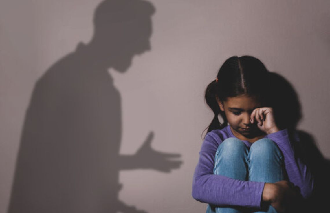 މިދިޔަ މަހު ކުޑަކުދީންނަށް އަނިޔާކުރުމުގެ 100 މައްސަލަ ހުށަހަޅާފައިވޭ: ޢާއިލީ ވުޒާރާ