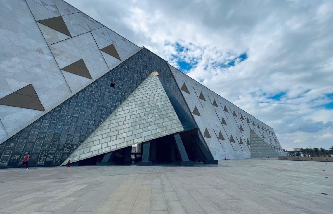 ދުނިޔޭގެ އެންމެ ބޮޑު ދާރުލްއާސާރު، "ދަ ގްރޭންޑް އިޖިޕްޝަން މިއުޒިއަމް" މިޞްރުގައި ހުޅުވައިފި