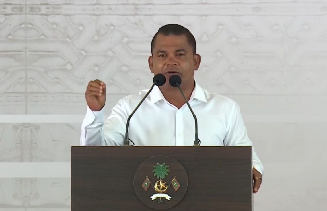 ރައީސް ޑރ. މުޢިއްޒުގެ ޒަޢާމަތުގައި ހުޅުދޫ-މީދޫ ބަދަލުވާނީ ދުބާއިއަށާއި އަބޫދާބީއަށް: މެންބަރު ޝާހިދު