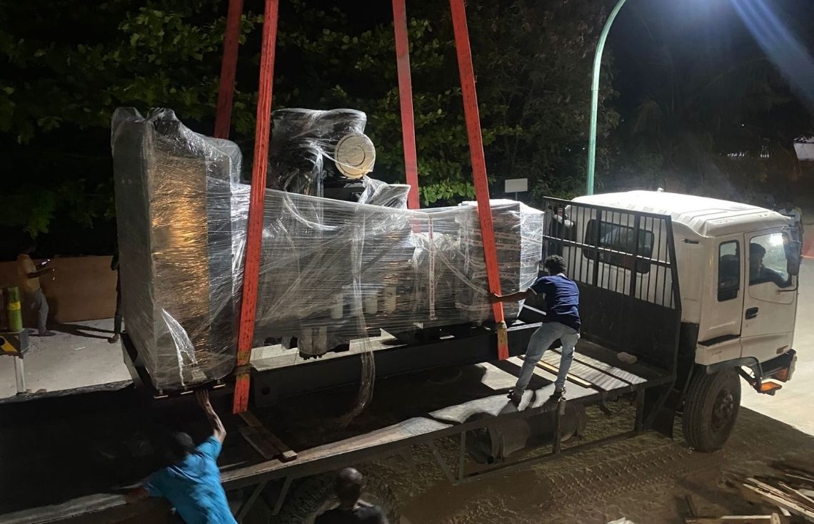 އއ. މަތިވެރީގެ ކަރަންޓުގެ ޙާލަތު ރަނގަޅުކުރުމަށް 600 ކިލޯވޮޓްގެ ޖެންސެޓެއް ގެންގޮސްފި