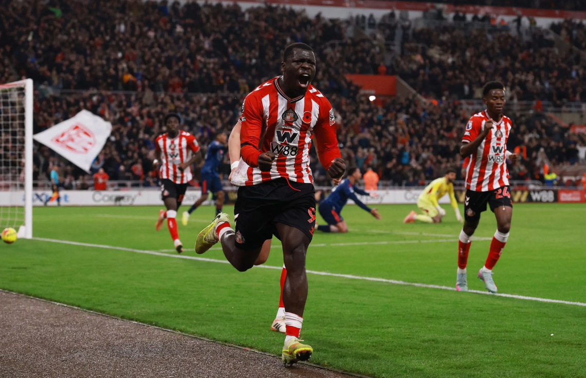 ސަންޑަރލޭންޑުގެ ބަދަލުކުޅުންތެރިޔާގެ ގޯލުން އާސެނަލްއަށް ދެ ޕޮއިންޓު ގެއްލިއްޖެ