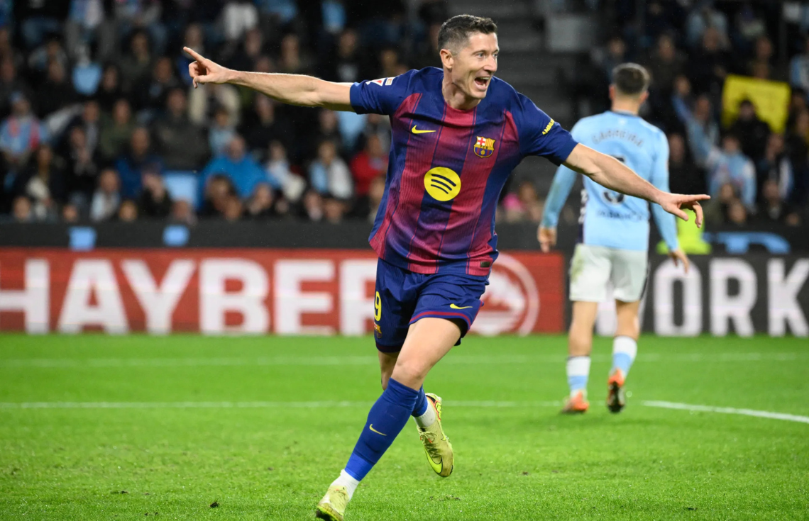 ލެވަންޑޯސްކީގެ ހެޓްރިކަކާއެކު، ބާސެލޯނާއިން ދަނޑިވަޅުގެ ބޭނުން ހިފައިފި