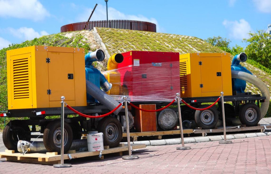 ޗައިނާއިން ރާއްޖެއަށް ފެންހިންދާ ޕަމްޕްތަކެއް ހަދިޔާކޮށްފި