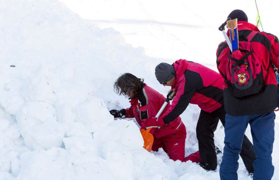 މިއީ 36 މީހުން ދިރިތިއްބާ ސްނޯގަނޑުގައި ވަޅުލައިގެން ހެދި ތަޙްލީލެއް!