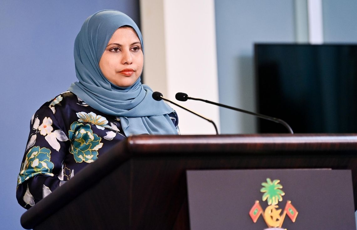 ފުވައްމުލަކުގެ ފެނުގެ ސަޕްލައި އަށް ދިމާވި މައްސަލަ ހައްލުކުރުމަށް ކަމާބެހޭ ފަރާތްތަކުން ދަނީ މަސައްކަތްކުރަމުން: ހީނާ