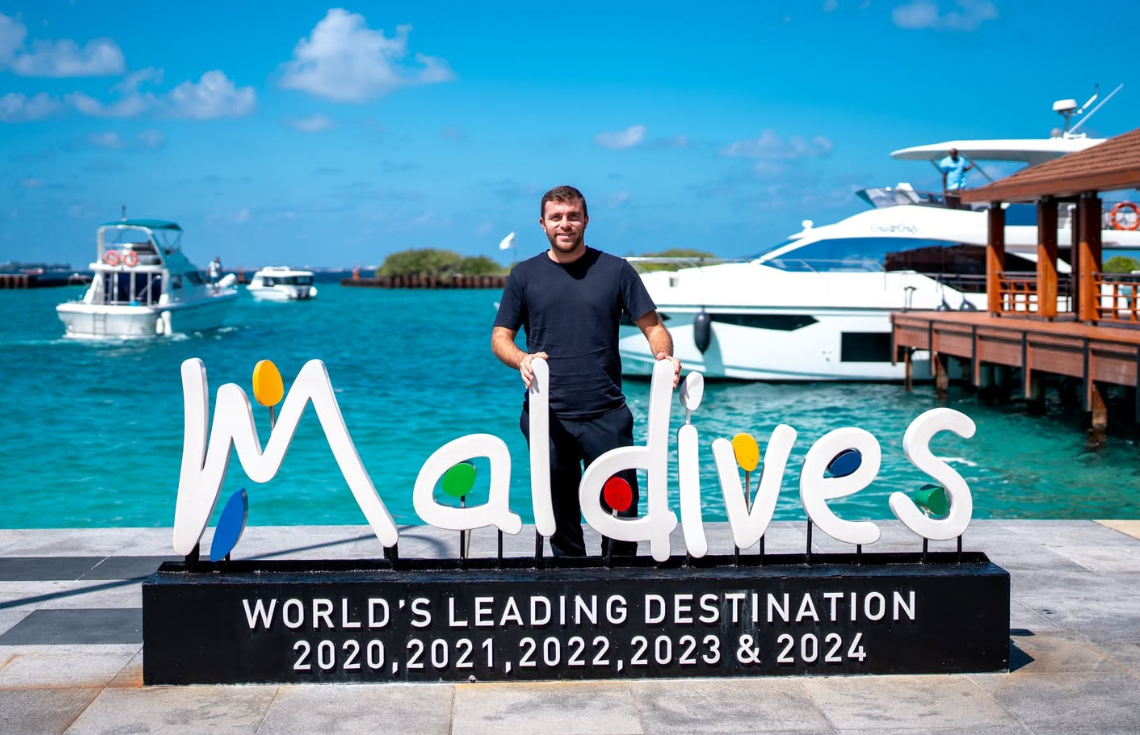 ރާއްޖޭގެ ފަތުރުވެރިކަން އިޝްތިހާރުކުރުމަށް ފެބްރީޒިއޯ އަނެއްކާ ވެސް ރާއްޖެ އަތުވެއްޖެ