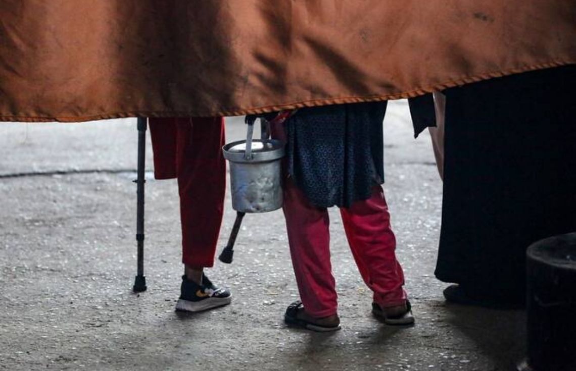 ހަނގުރާމައިގެ ސަބަބުން ޣައްޒާގައި  6،000 އަށް ވުރެ ގިނަ މީހުންގެ އަތާއި ފައި ބުރިކޮށްފައިވޭ