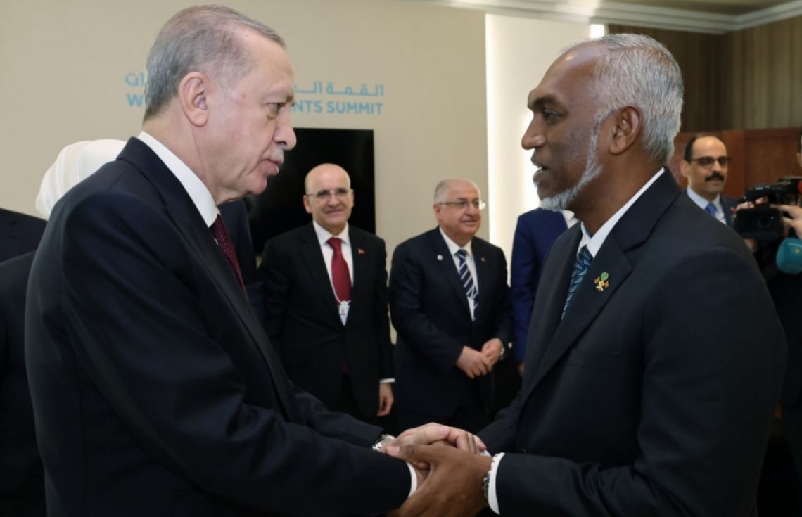 ތުރުކީގެ ޢަސްކަރީ ބޯޓު ވެއްޓުނު ހާދިސާއާއި ގުޅިގެން ރައީސް މުޢިއްޒު ރައީސް އުރްދުޣާން އަށް ތަޢުޒިޔާ ފޮނުއްވައިފި