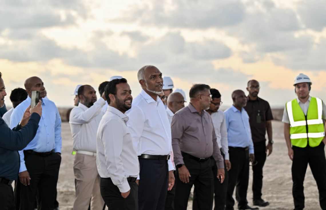 ރައީސުލްޖުމްހޫރިއްޔާ، ރަސްމާލެ ހިއްކާ ސަރަޙައްދަށް ޒިޔާރަތްކުރައްވައި މަޝްރޫޢު ކުރިއަށްދާ ގޮތް ބައްލަވާލައްވައިފި