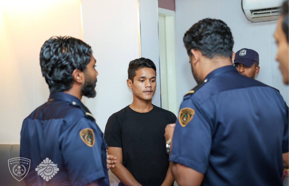 ތިން ކެފޭއަކުން 7 ބިދޭސީއަކު އިމިގްރޭޝަނުގެ ބެލުމުގެ ދަށަށް ގެންގޮސްފި