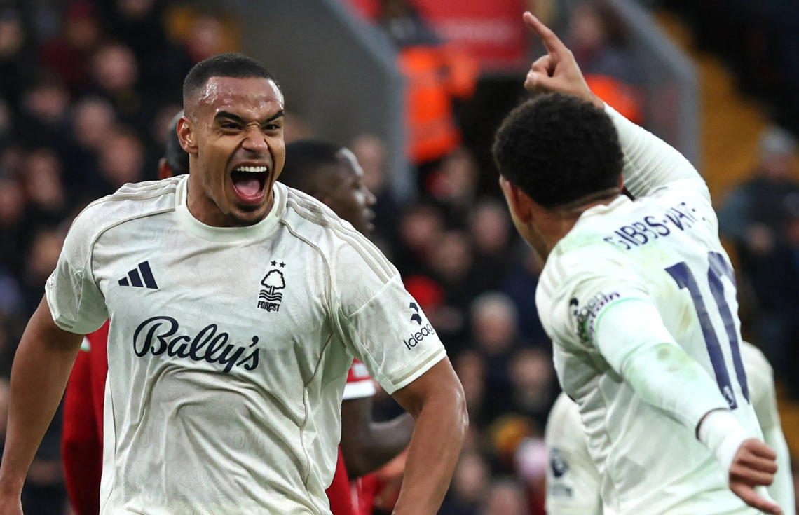 ފޮރެސްޓުން އެންފީލްޑްގައި ލިވަޕޫލް ބަލިކޮށް ރެލިގޭޝަން ޒޯނުން މައްޗަށް ޖެހިލައިފި