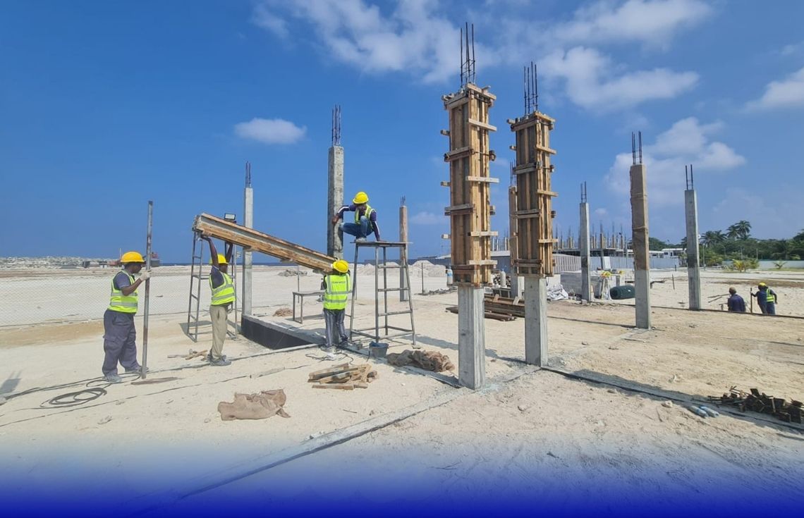 އުކުޅަހު ފުލުހުންގެ މަރުކަޒުގެ އަދާހަމަ: ޖަލު ގޮޅި ހެދުމުގެ މަސައްކަތް ކުރިއަށް