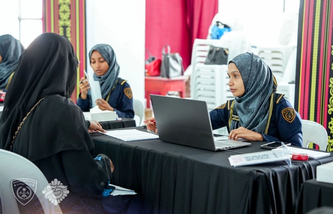 މިހާރު ވޯކް ވިސާގެ ގޮތުގައި ބަލާނީ ހަމައެކަނި އީ-ވިސާ ކަމަށް އިމިގްރޭޝަނުން ހާމަކޮށްފި