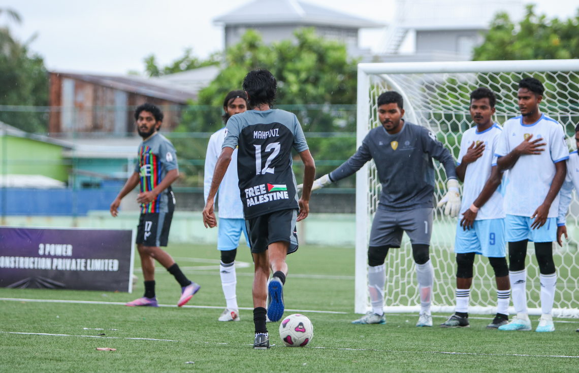 ހޮޅުދޫ އިންޓަރ އޮފީސް ފުޓްސަލް މުބާރާތް: ބޮޑު ތަފާތަކުން ފެނަކަ ބަލިކޮށް ކައުންސިލުން ފައިނަލަށް