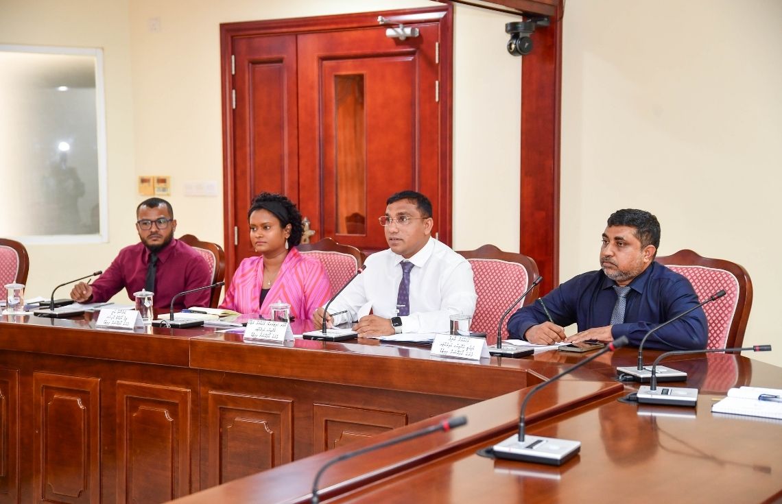 އައްޑޫގެ ކަރަންޓު މައްސަލަ ޙައްލު ކުރުމަށް މި ސަރުކާރުން މިހާތަނަށް އައްޑޫއަށް 8 ޖަނަރޭޓަރު ގެންގޮސް ކަރަންޓު ކެޕޭސިޓީ 12 މެގަވޮޓަށް އިތުރުކޮށްފި: ނަޖާޙް
