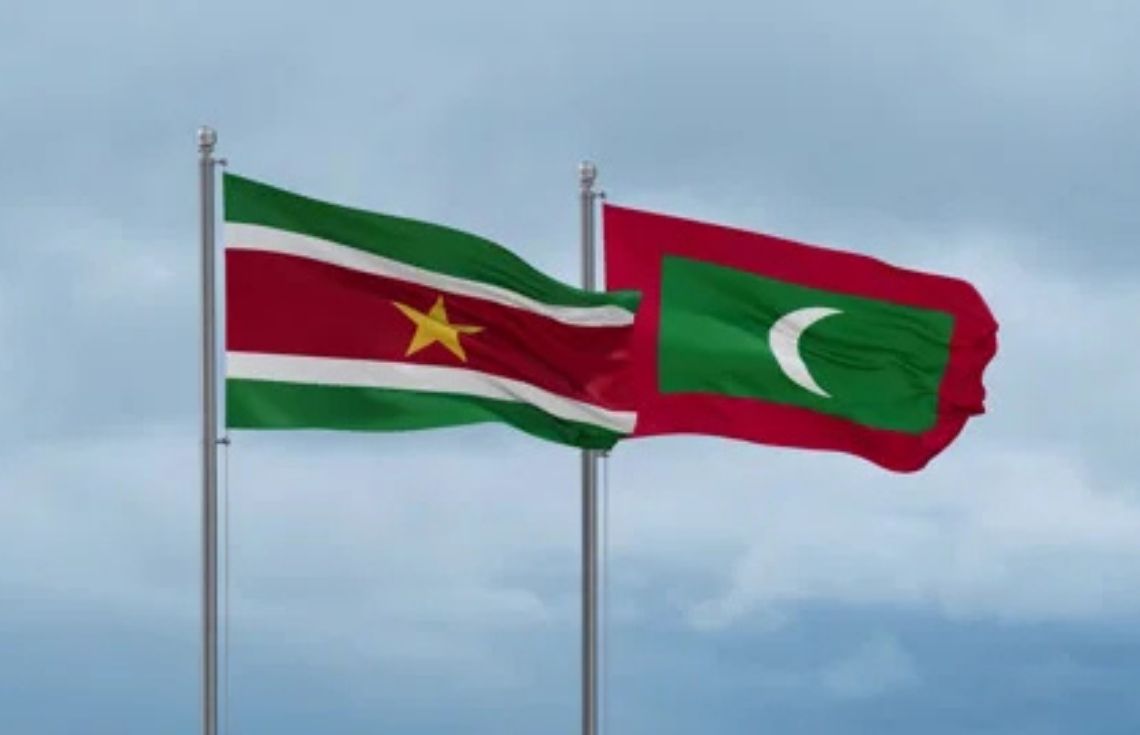 ސުރިނާމްގެ މިނިވަން ދުވަހުގެ މުނާސަބަތުގައި ޚާރިޖީ ވަޒީރު ތަހުނިޔާ ފޮނުއްވައިފި