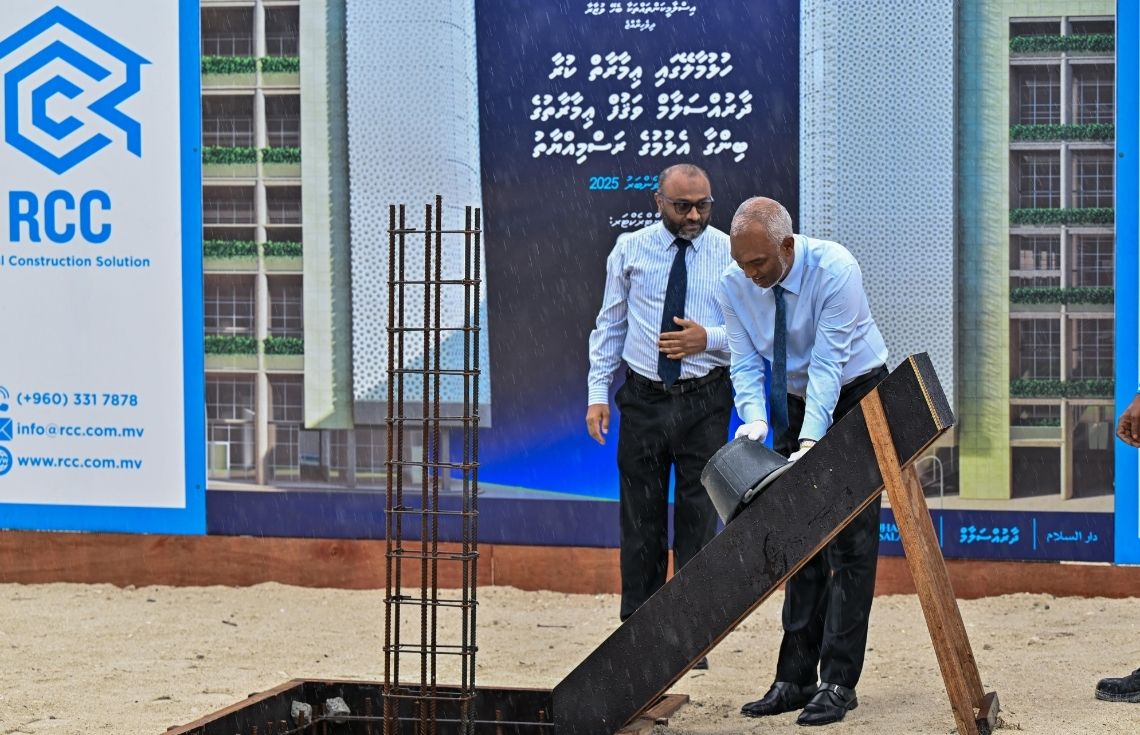 ރައީސުލްޖުމްހޫރިއްޔާ، ހުޅުމާލޭގައި ޢިމާރާތްކުރާ ދާރުއްސަލާމް ވަޤްފް ޢިމާރާތުގެ ބިންގާ އަޅުއްވައިދެއްވައިފި