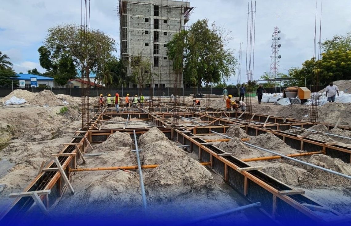 ތުލުސްދޫގައި ތަރައްޤީކުރާ އައު ހޮސްޕިޓަލުގެ މަސައްކަތް ބާރު ސްޕީޑުގައި ކުރިއަށްދާކަމަށް އެމްޓީސީސީން ވިދާޅުވެއްޖެ