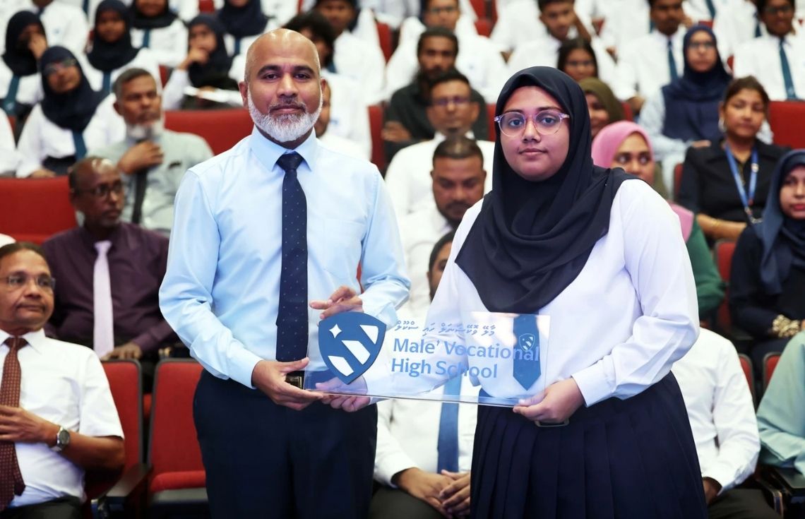 މާލޭ ވޮކޭޝަނަލް ހައި ސްކޫލް ރަސްމީކޮށް ހުޅުވައި، ކިޔެވުން ފަށައިފި