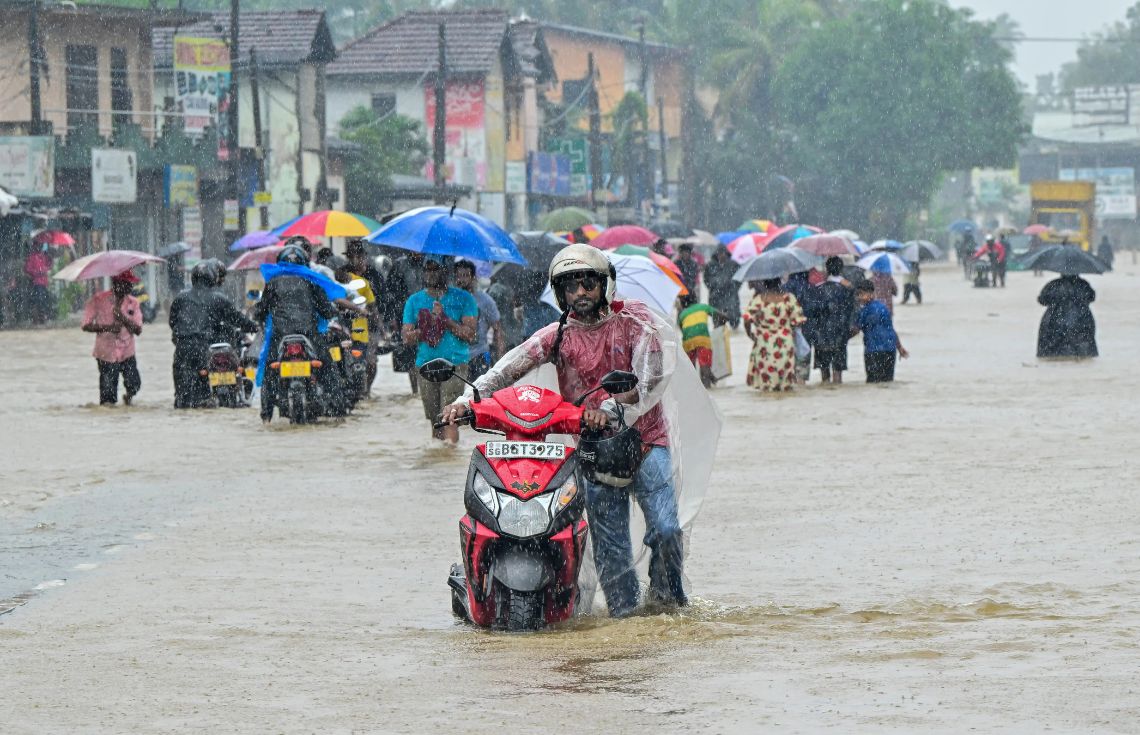 ސްރީލަންކާގެ ވިއްސާރައިގައި ހާލުގައި ޖެހުނު ދިވެހި ދެ އާއިލާއަކަށް އެހީތެރިކަން ފޯރުކޮށްދީފި